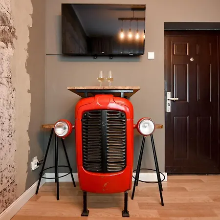 Apartament The Mini Industrial. Small Magheru Studio Bukareszt